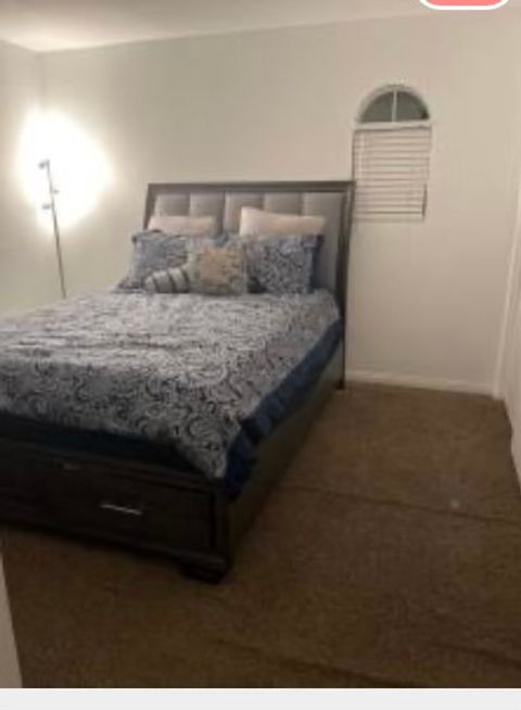 Private Room in 5Bed.1Bath
