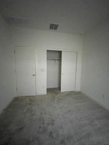 Private Room in 1Bed.1Bath