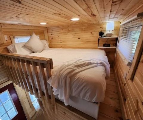 Entire Place 2Bed.1Bath