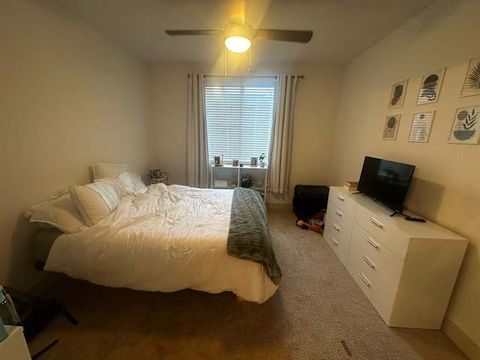 Shared Room in 2Bed.2Bath