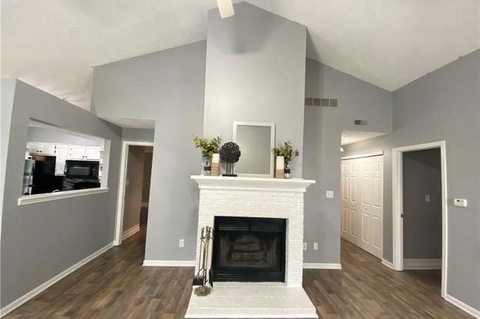 Private Room in 3Bed.1Bath