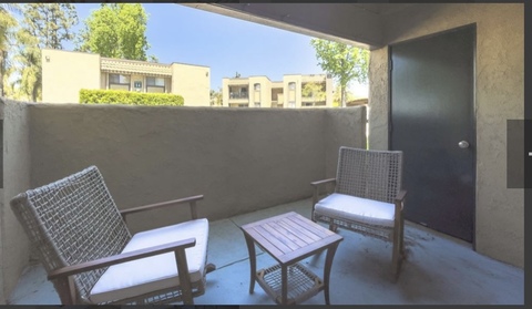 Private Room in 3Bed.2Bath