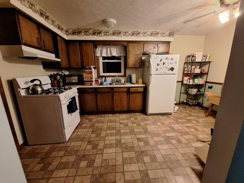 Private Room in 3Bed.1Bath