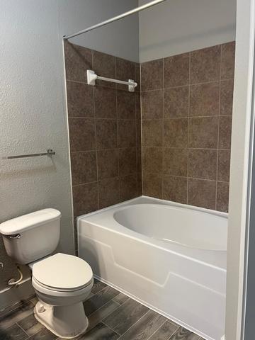 Room2Bed.2Bath