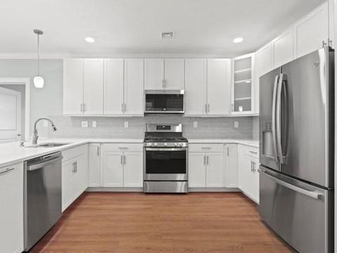 Private Room in 2Bed.2Bath