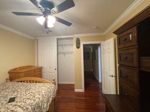 Private Room in 1Bed.1Bath