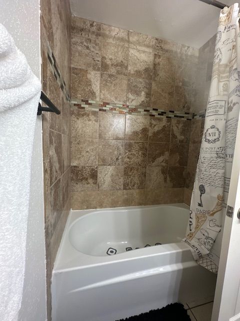 Private Room in 1Bed.1Bath