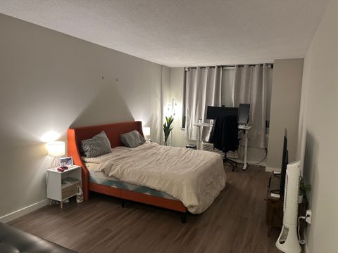 Private Room in 3Bed.2.5Bath