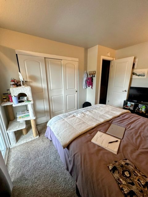 Private Room in 3Bed.1Bath