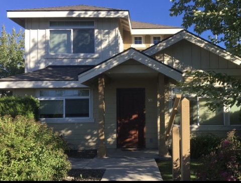 Private Room in 3Bed.2Bath