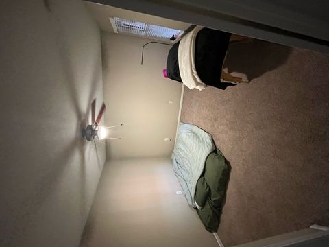 Private Room in 2Bed.1.5Bath