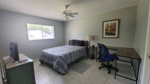 Private Room in 3Bed.2Bath