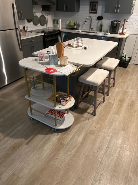 Private Room in 2Bed.1.5Bath