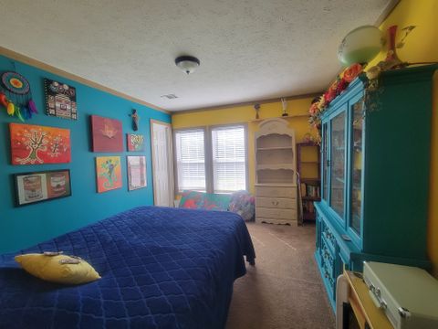 Private Room in 3Bed.2Bath