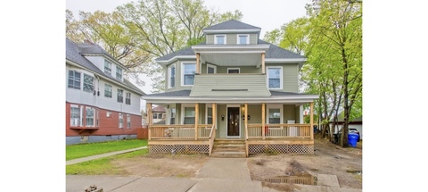 3 Furnished Rooms For Rent!
