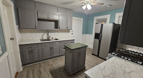 Private Room in 3Bed.1Bath