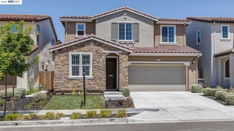 Entire Place 4Bed.3Bath