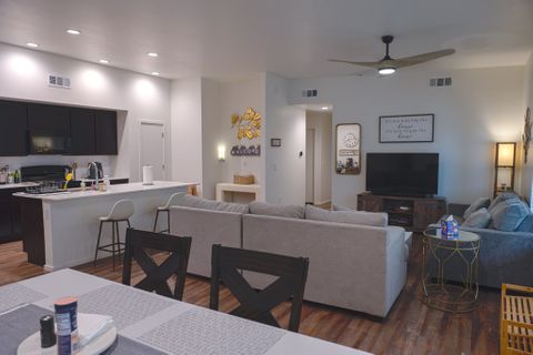 Entire Place 3Bed.2Bath