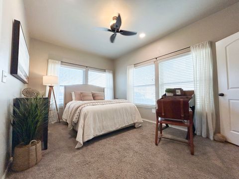 Private Room in 3Bed.2Bath