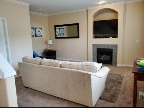Entire Place 4Bed.3Bath