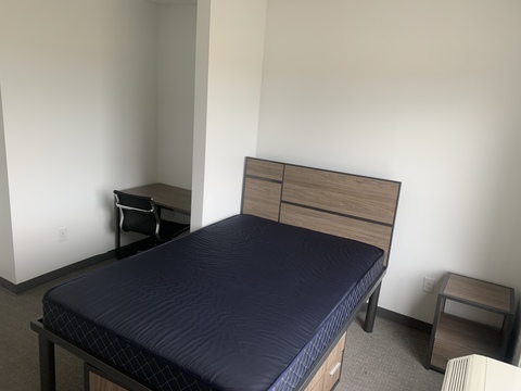 Private Room in 1Bed.1Bath