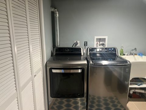 Private Room in 3Bed.2Bath