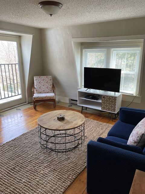 Entire Place 2Bed.1Bath
