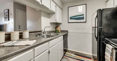 Private Room in 2Bed.2Bath