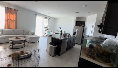Private Room in 3Bed.2Bath