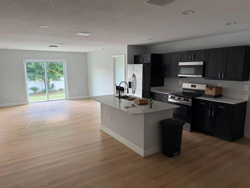 Live in Ocala (id. 42838)