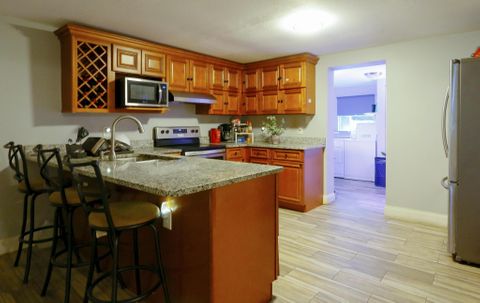 Tampa House with patio garden area, Homey & beautiful (id. 3769)