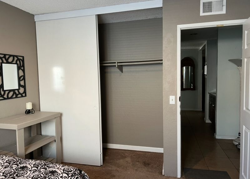 roommates in San Diego Shared Room in 6Bed.1Bath - cirtru.com