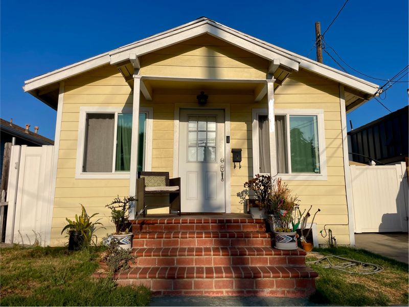 roommates in Signal Hill Entire Place 2Bed.1Bath - cirtru.com