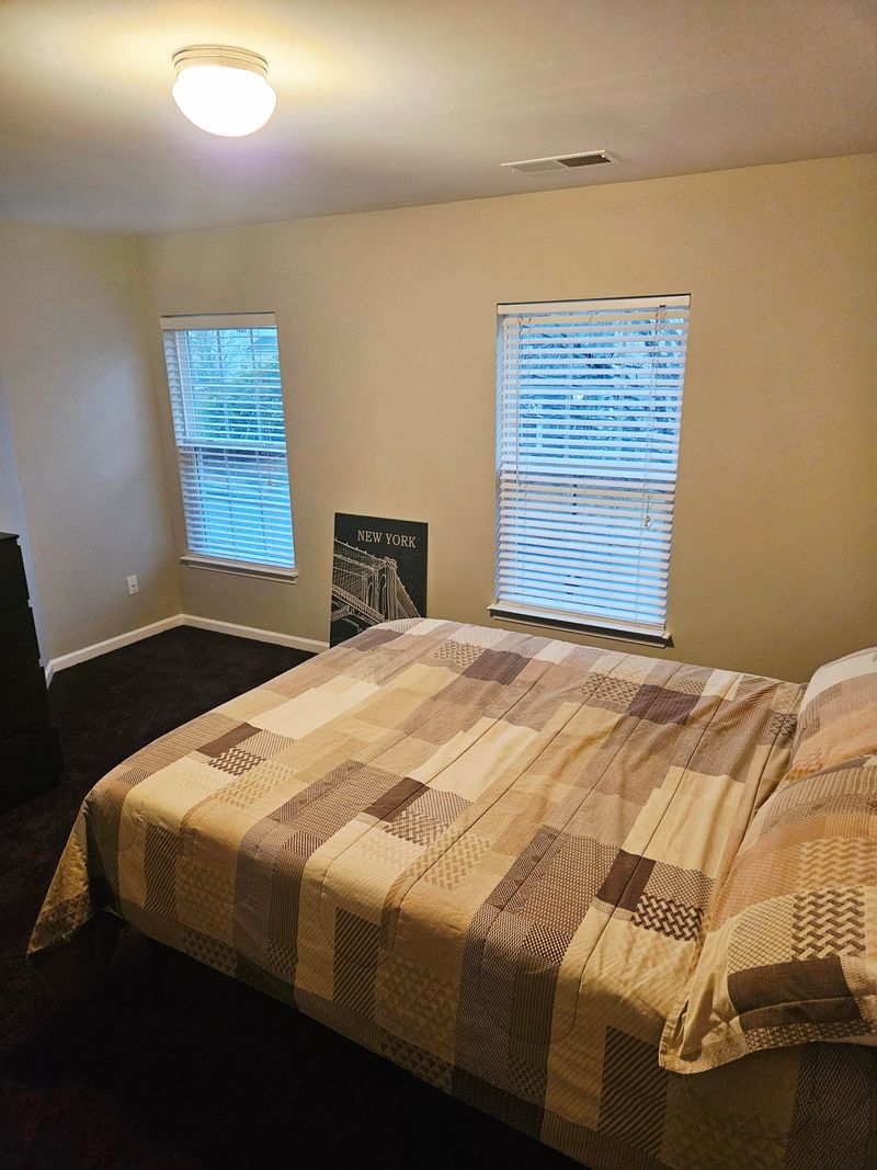 roommates in Charlotte Room5Bed.2.5Bath - cirtru.com