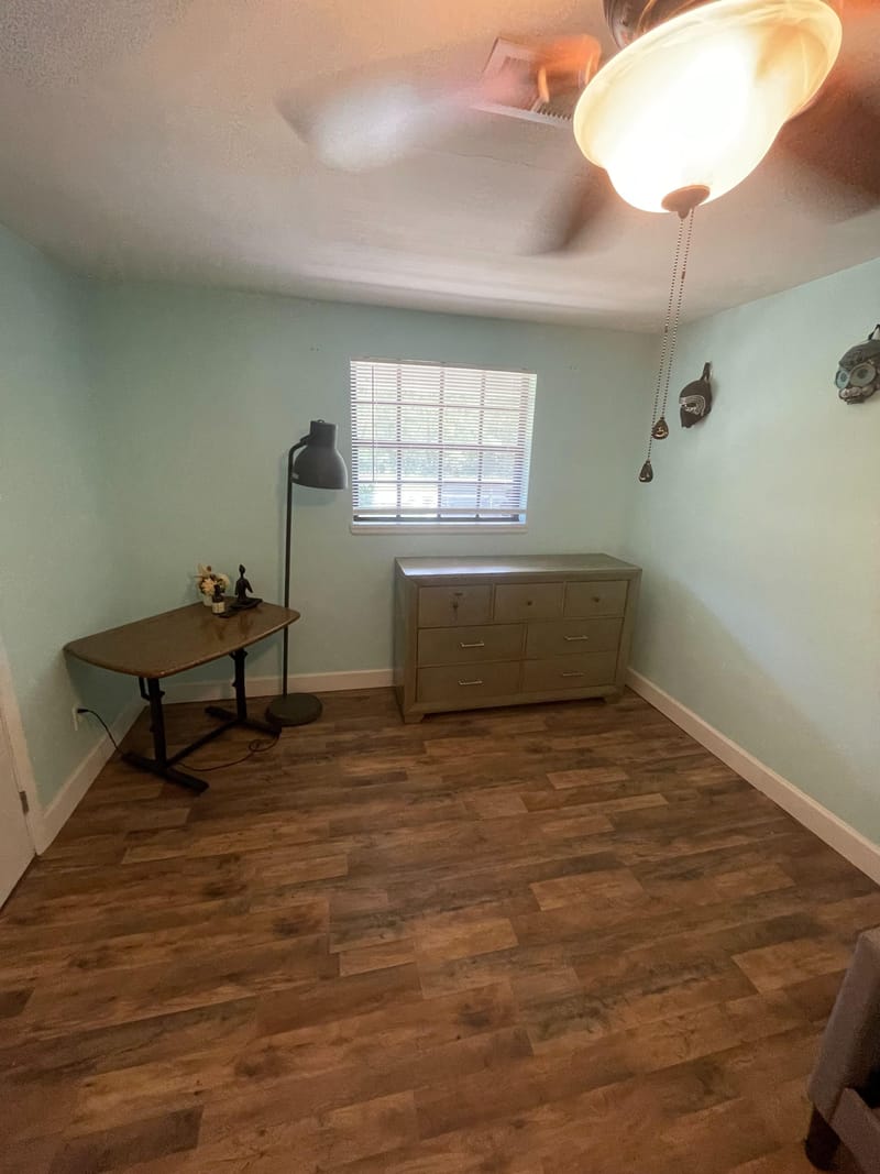 Live in Northside, a 11 minute walk to transit stop New Kings Rd & Patterson Ave (id. 31826)