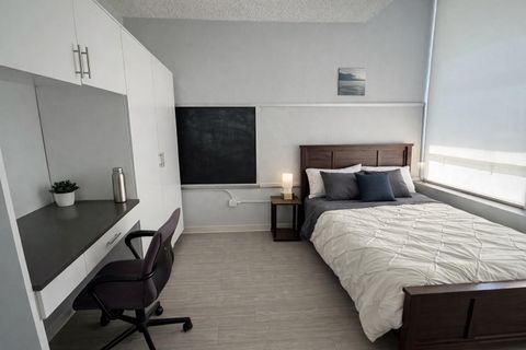 Modern Dorm-Style Living  | Comfortable Co-Living + Basketball Gym (id. 28739)
