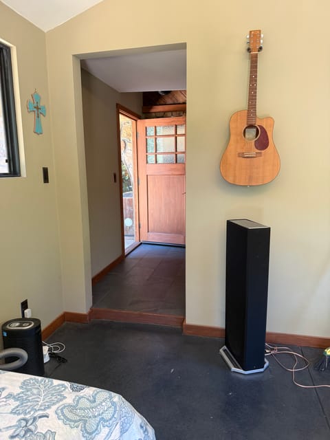 Room2Bed.2Bath