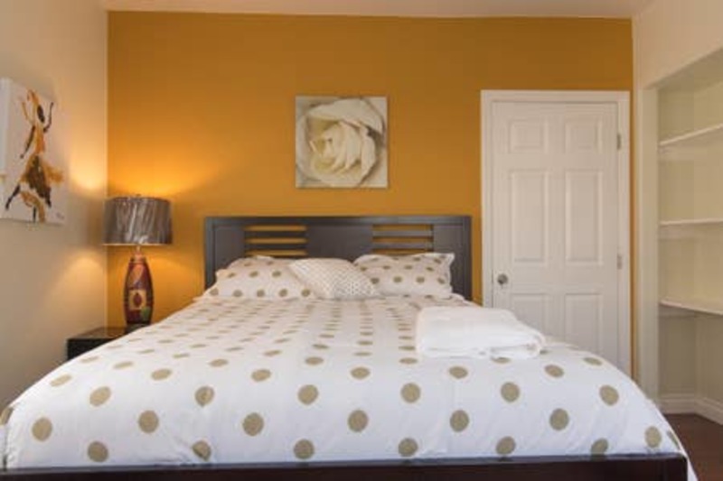 Private Room in 1Bed.1Bath