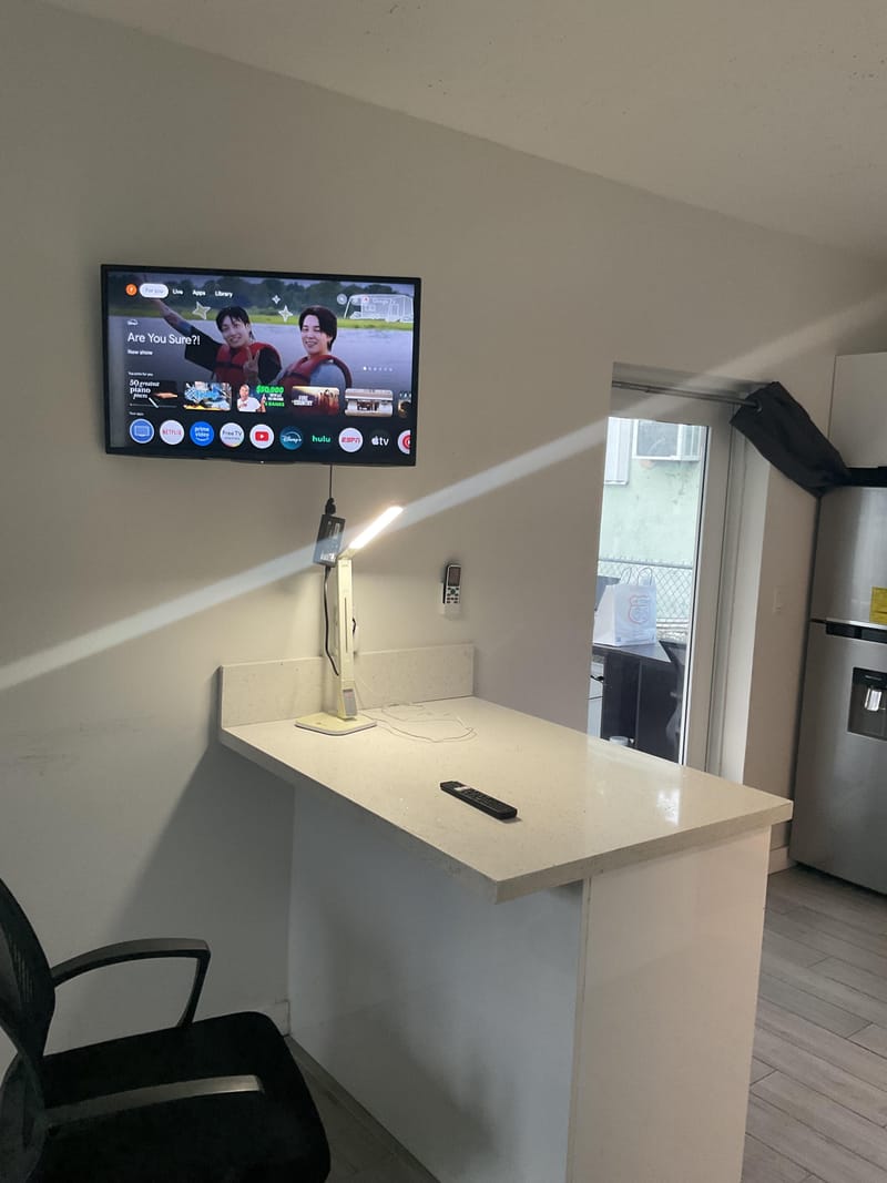 roommates in Undisclosed, Miami, FL 33127 Miami Cozy Tiny Cottage. (id. 15006) - cirtru.com
