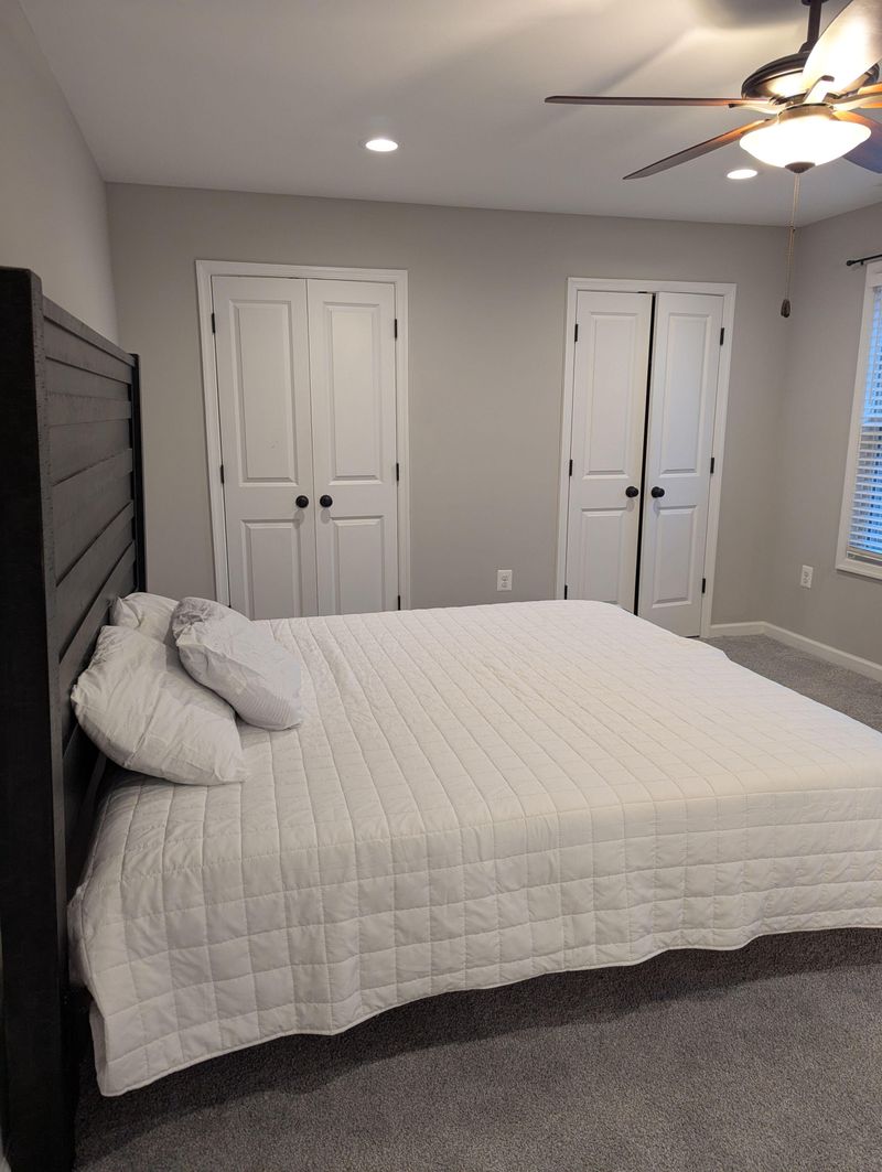 roommates in Undisclosed, Front Royal, VA 22630 Commuter friendly / individual Spaces with designated work areas and off street parking! (id. 23726) - cirtru.com