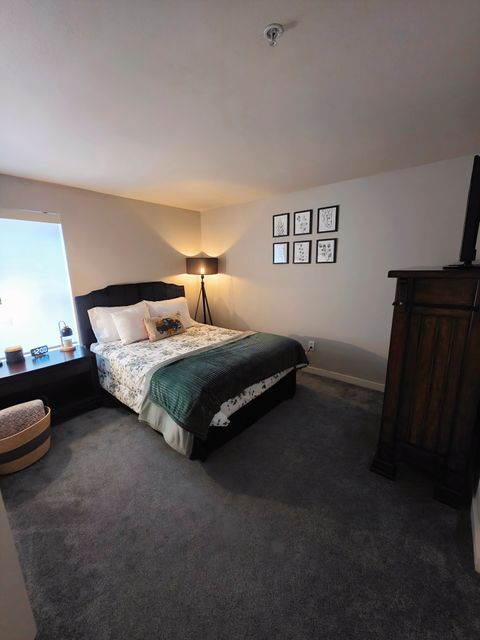 Private Room in 3Bed.2Bath