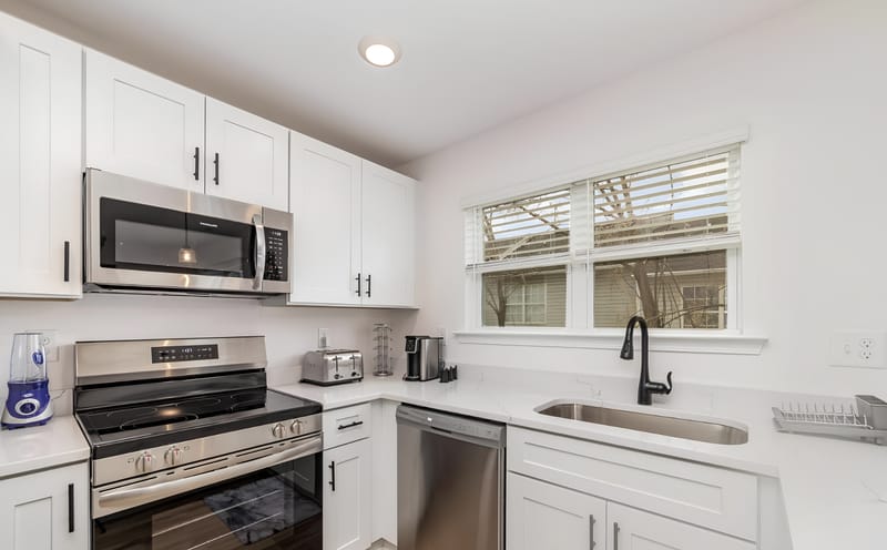 New Construction Townhouse with Dining area, Living room and TV  On-site Washer and Dryer (id. 12375)