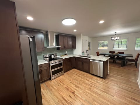 Entire Place 2Bed.1Bath