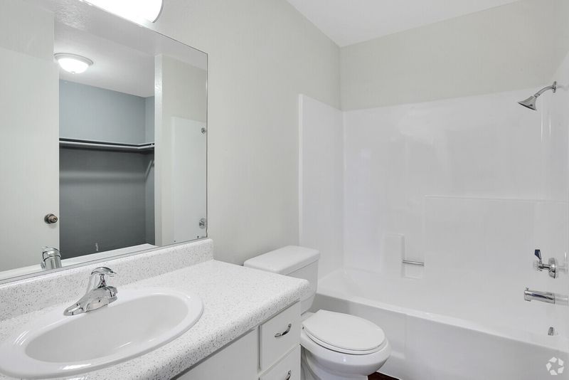 roommates in Corona Shared Room in 1Bed.1Bath - cirtru.com