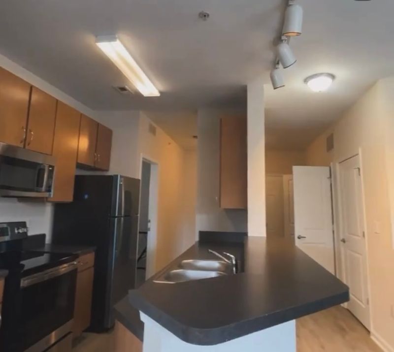 roommates in Charlotte Private Room in 4Bed.4Bath - cirtru.com