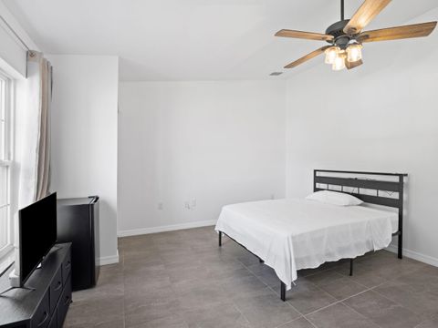 Newer Palm Bay Home. FREE  HI-SPEED WIFI AND UTILITIES! (id. 30275)