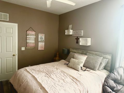 roommates in Wesley Chapel Private Room in 5Bed.4Bath - cirtru.com
