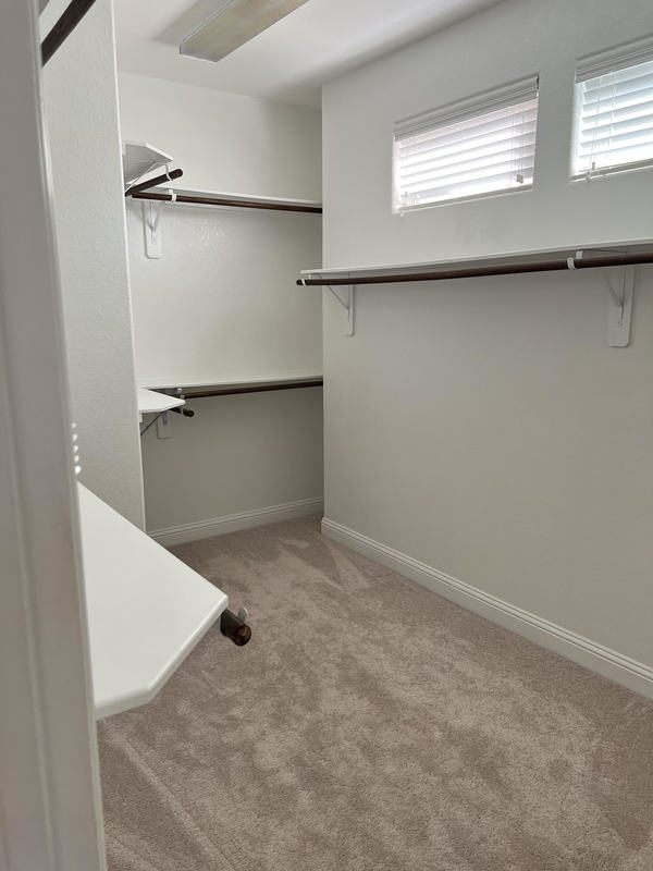 Private Room in 3Bed.3Bath