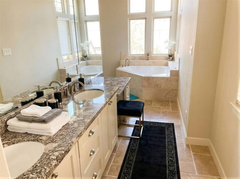 Entire Place 3Bed.3.5Bath