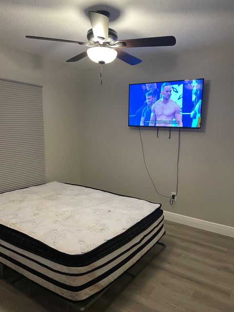 Private Room in 1Bed.1Bath